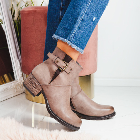 Brown boots with large buckles Rena Shoes