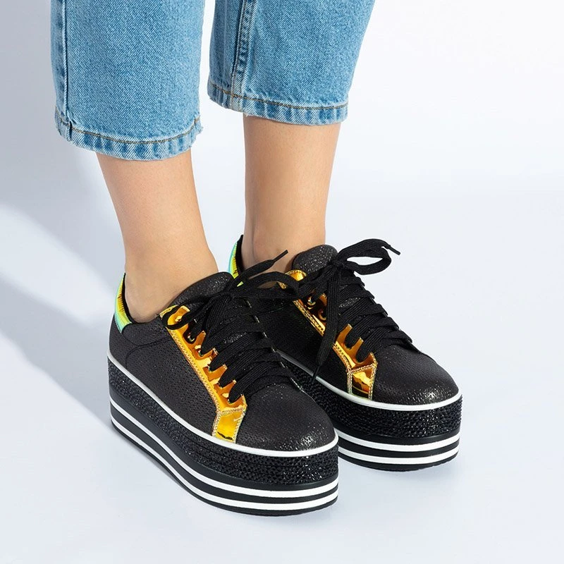 OUTLET Schwarze Sportschuhe für Frauen auf der Armoni-Plattform - Schuhe