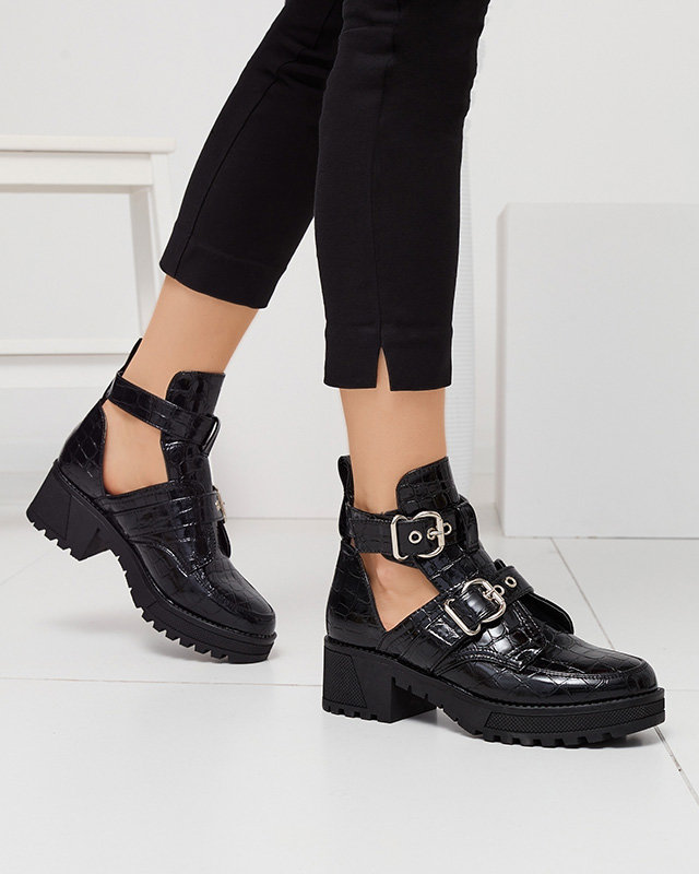 Schwarz lackierte Damenstiefel mit Ausschnitt und Prägung Malevib- Footwear