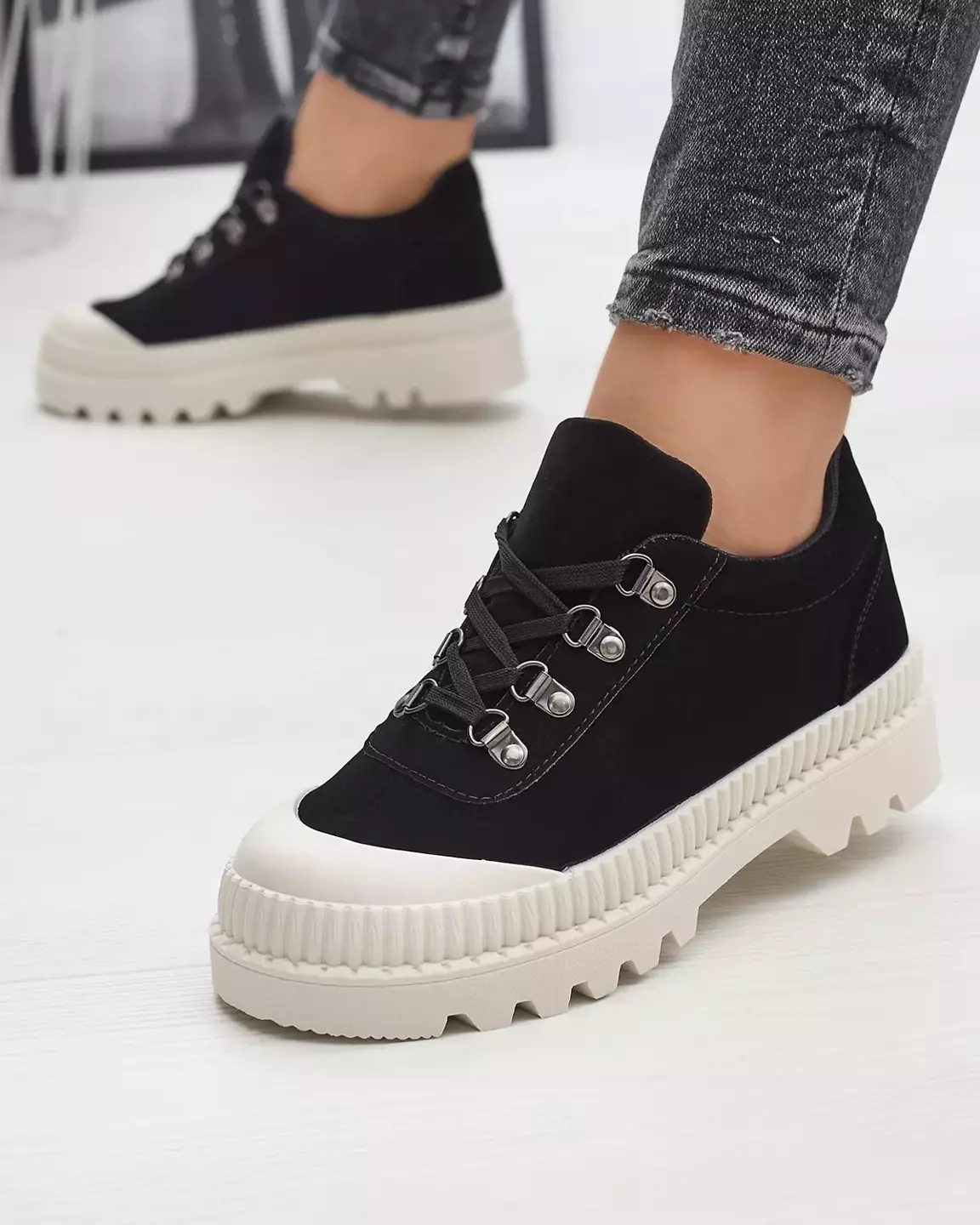 Schwarze Damen Sportschuhe wie Ohos Sneakers - Schuhe