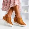 Braune Sandalen für Damen auf einem Keil Miltonia - Footwear