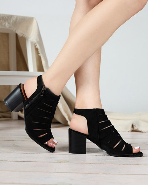 Damen-Sandale mit Ausschnitten in Schwarz Athief- Footwear
