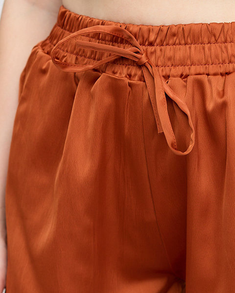 Damen-Shorts aus braunem Satin mit Taschen - Kleidung