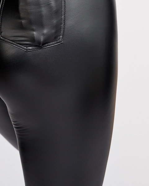 Damen-Treggings aus schwarzem Kunstleder - Kleidung