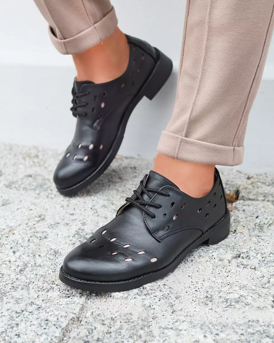 Durchbrochene Damen-Halbschuhe aus Öko-Leder in Schwarz Selofso- Footwear