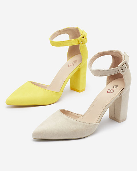 Gelbe Damen-Pumps auf einem Pfosten Reifini- Footwear