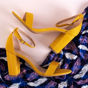 Gelbe Damensandalen auf dem Anniet Post - Footwear