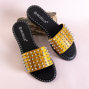 Gelbe Frauenschuhe mit Maurella-Nieten und -Düsen - Schuhe
