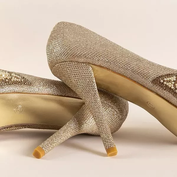 Goldglänzende Pumps auf einem Prisca Stöckelabsatz - Schuhe