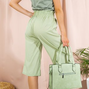 Grüne ausgestellte Damen-Shorts mit Taschen - Kleidung
