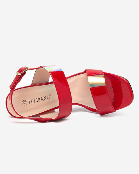 Lacksandalen für Damen auf einem Pfosten in roten Alar-Schuhen