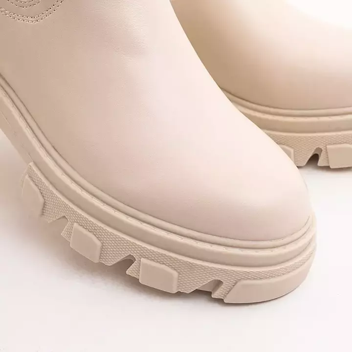 OUTLET Cremefarbene Damenstiefel mit flachem Absatz Esta - Schuhe