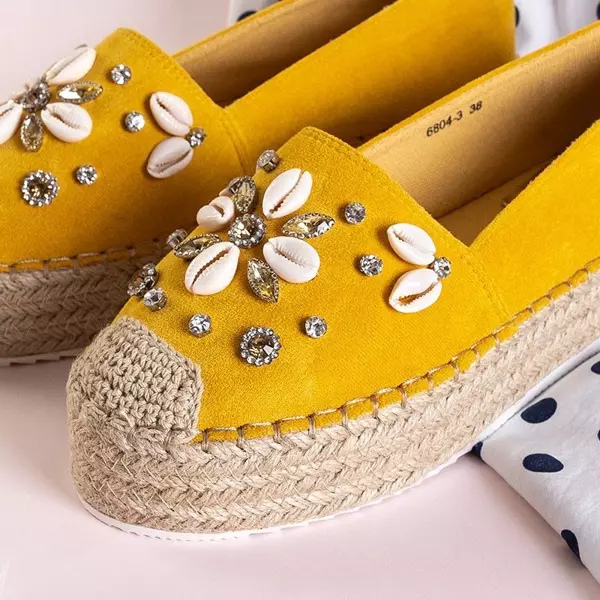 OUTLET Gelbe Damen-Espadrilles mit Loranda-Dekoration - Schuhe
