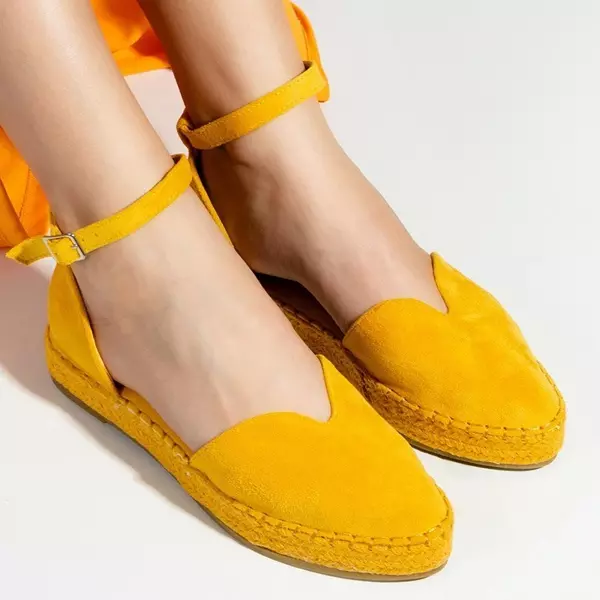 OUTLET Gelbe Damensandalen a'la Espadrilles auf der Monata-Plattform - Schuhe