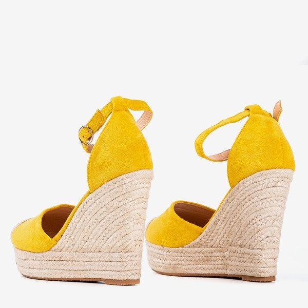 OUTLET Gelbe Espadrilles auf einer Espadrille von Miguelita - Footwear