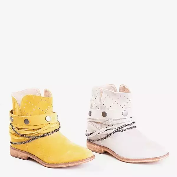 OUTLET Gelbe Stiefel a'la Cowboystiefel auf einem Indoor-Keil Salemi - Schuhe