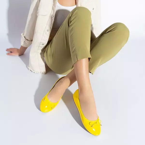 OUTLET Gelbe lackierte Damen-Ballerinas Suzzi - Schuhe