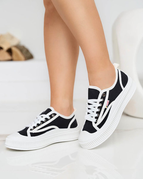 OUTLET Schwarze Damen-Sneaker Scola-Shoes