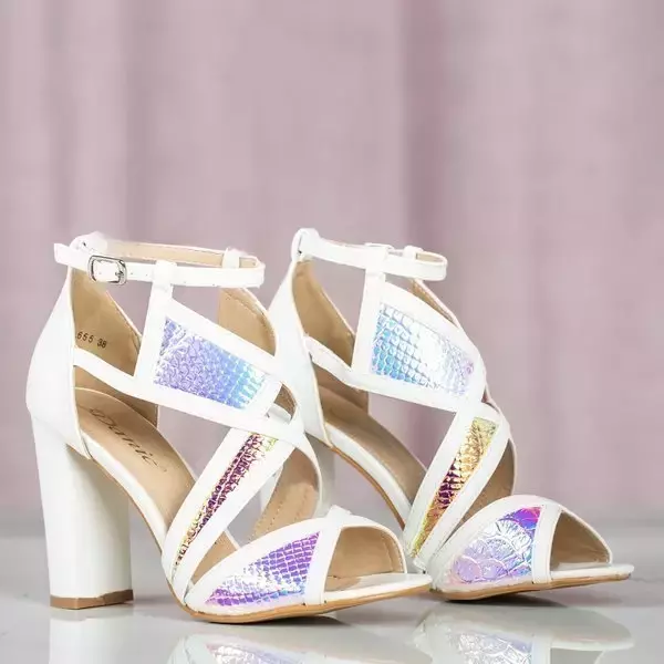 OUTLET Weiße Sandalen mit Hologramm-Finish Raffaessa - Schuhe