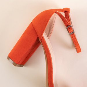 Orangefarbene Damensandalen auf dem Anniet Post - Footwear