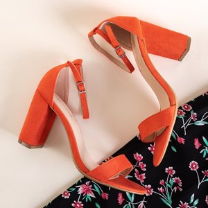 Orangefarbene Damensandalen auf dem Anniet Post - Footwear