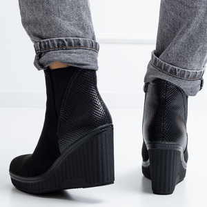 Schwarze Damen-Keilstiefelette mit Öko-Wildleder-Prägung Skoll - Footwear