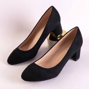Schwarze Damenpumps auf einem niedrigen Erneka-Pfosten - Schuhe
