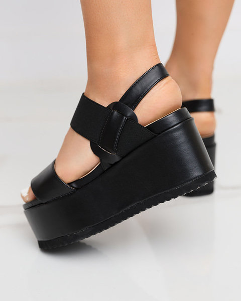 Schwarze Öko-Ledersandalen für Damen auf der Kosall-Footwear-Plattform