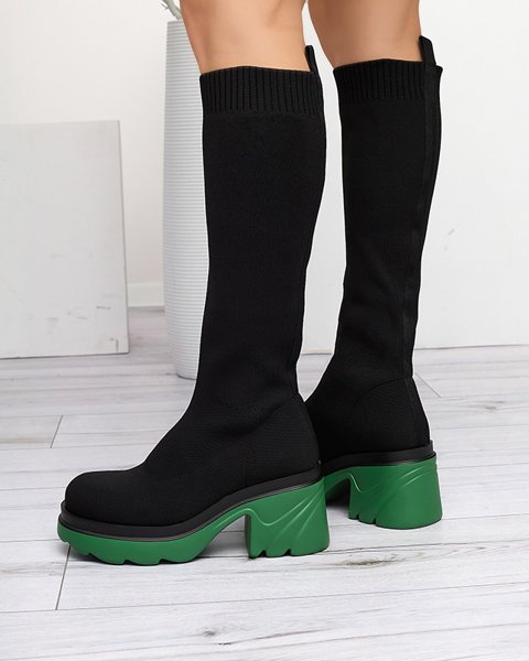 Schwarze und grüne Damenstiefel auf der Post Korlicca - Schuhe
