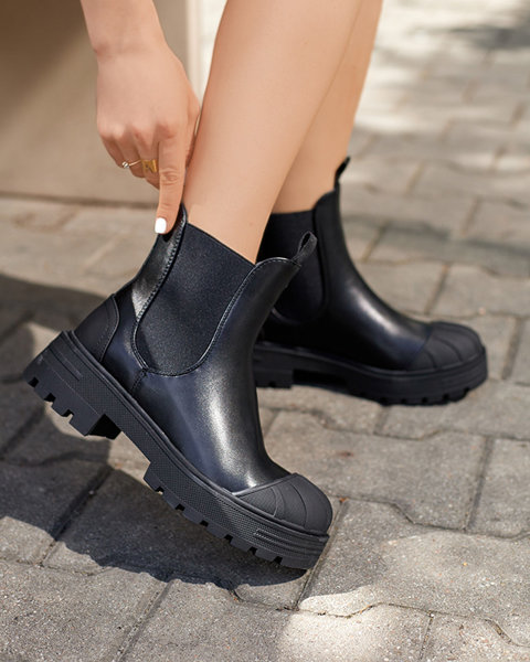 Schwarzer Damenstiefel auf massiver Sohle Beretica - Footwear