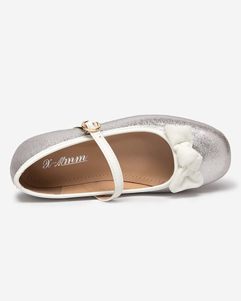 Silberne Ballerinas für Mädchen mit Mosupi-Gürtel. Schuhe