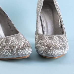 Silberne Damenpumps an einem Felix-Absatz - Schuhe