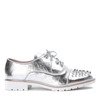 Silberne Schuhe aus Kunstleder mit Ziernieten Amie - Footwear 1