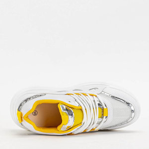 Weiße Damensneaker mit gelben Elementen auf dicker Gisela-Sohle - Schuhe