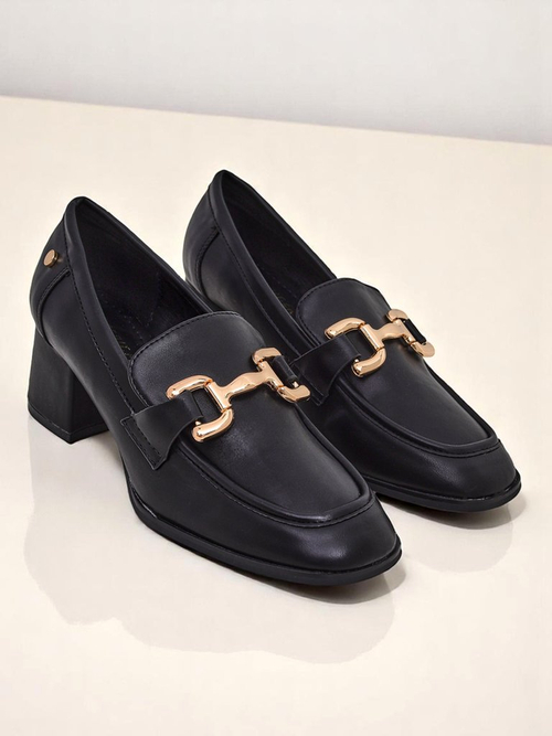 Royalfashion Жіночі лофери на низьких підборах Kamelia