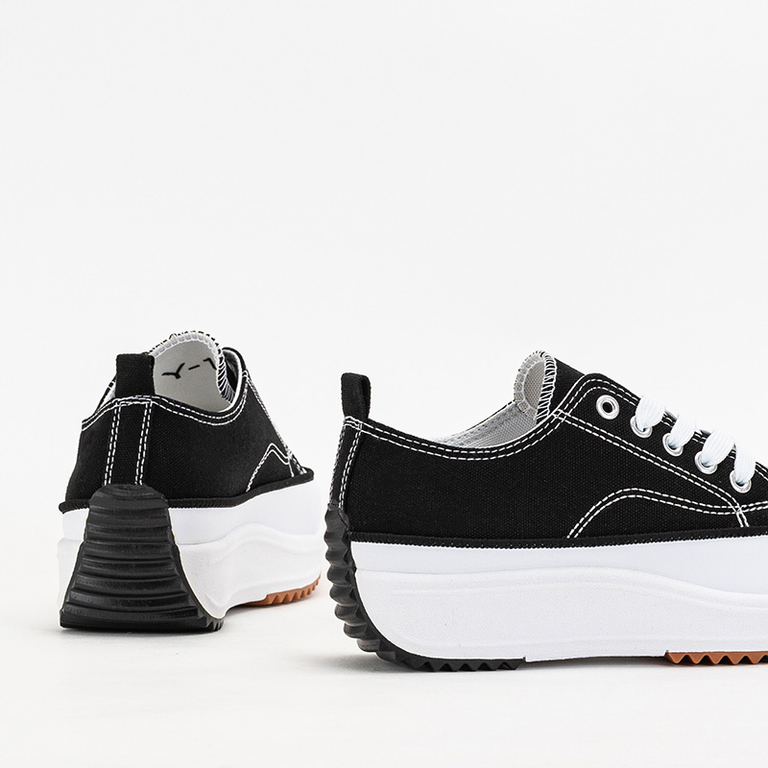 Schwarze Damen-Sneaker auf der Trenicso-Plattform - Schuhe