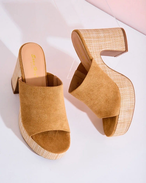 Royalfashion Жіночі шльопанці Voxon на підборах