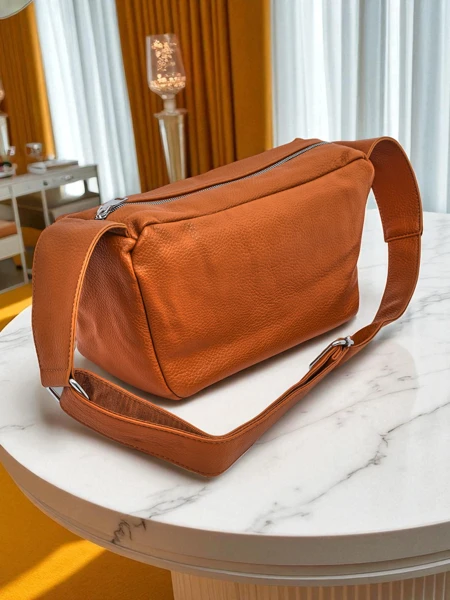 Royalfashion Kleine Damenhandtasche aus Öko-Leder Lyra Vell