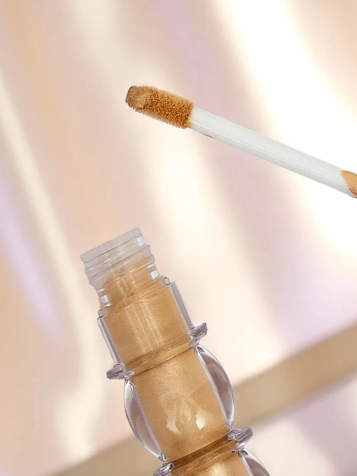 Flüssiger Gesichts-Highlighter mit Pinsel Golden Petal