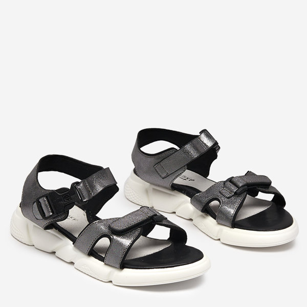 Glänzende Kindersandalen aus Graphit Leepe - Schuhe