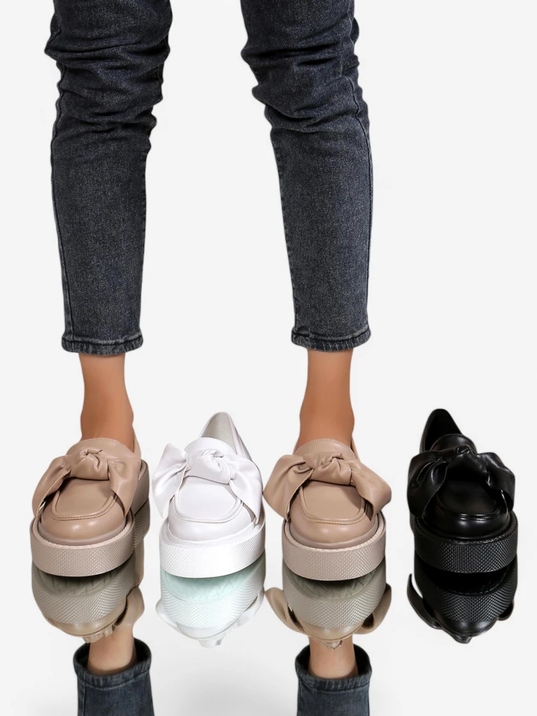 Royalfashion Elegante Damenmokassins mit einer Schleife Ortto