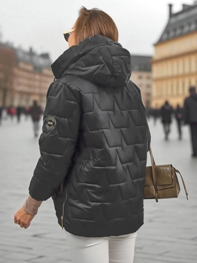 Gesteppte Damenjacke mit Kapuze und Bündchen an den Ärmeln Stone Hollow