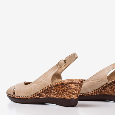 Beige Damensandalen auf Keil Minisa - Schuhe 1