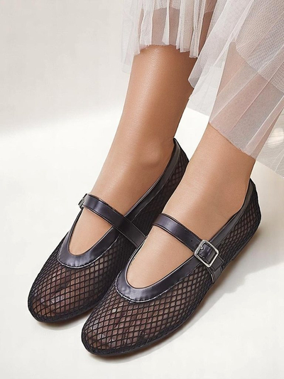Royalfashion Damen-Ballerinas mit Lochmuster und Riemchen Naommi