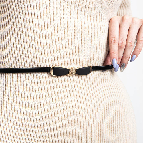 Чорний жіночий ремінь з бантиком