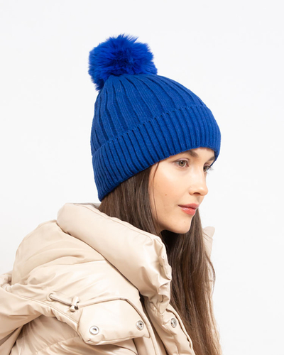 Royalfashion Marineblaue isolierte Damenmütze mit Pompon