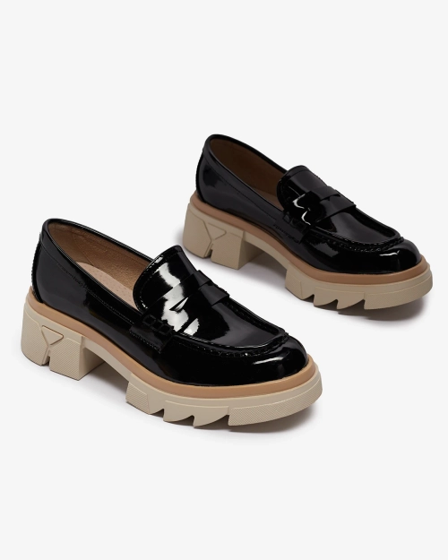 Чорні жіночі мокасини з лакованої шкіри Sepop- Footwear