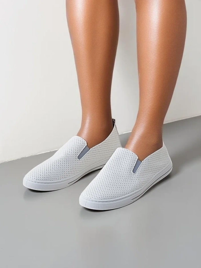 Royalfashion Damen perforierte Slipper Eppes