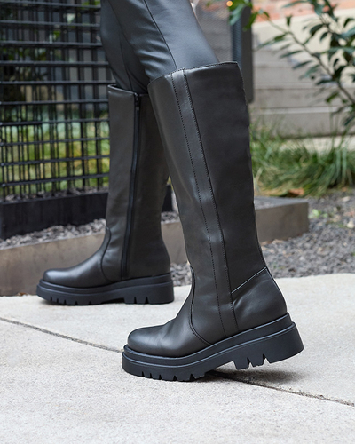 Schwarzer kniehoher Damenstiefel aus Ökoleder Roterika - Schuhe