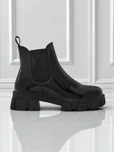 Royalfashion Stiefeletten mit massiver Sohle aus lackiertem Öko-Leder Calista Weide